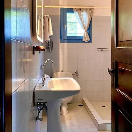 Elitas Lodge: Cosy Cycladic Outside Paroikia Casa vacanze